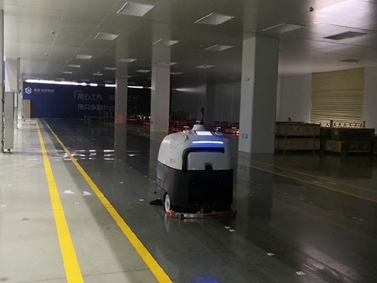 哪吒揮手告別銀幕，坦力工業(yè)智能清潔機(jī)器人續(xù)寫車間「清潔傳奇」